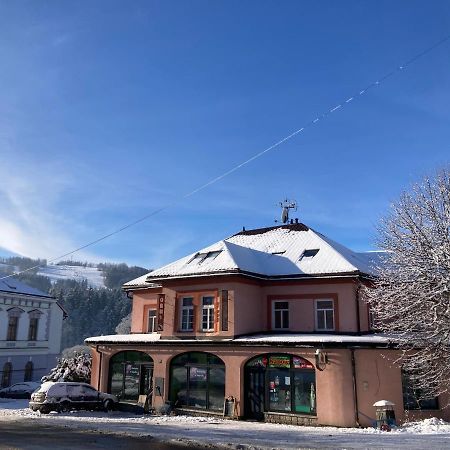 Penzion Breuer Hotel Jablonec nad Jizerou Eksteriør billede