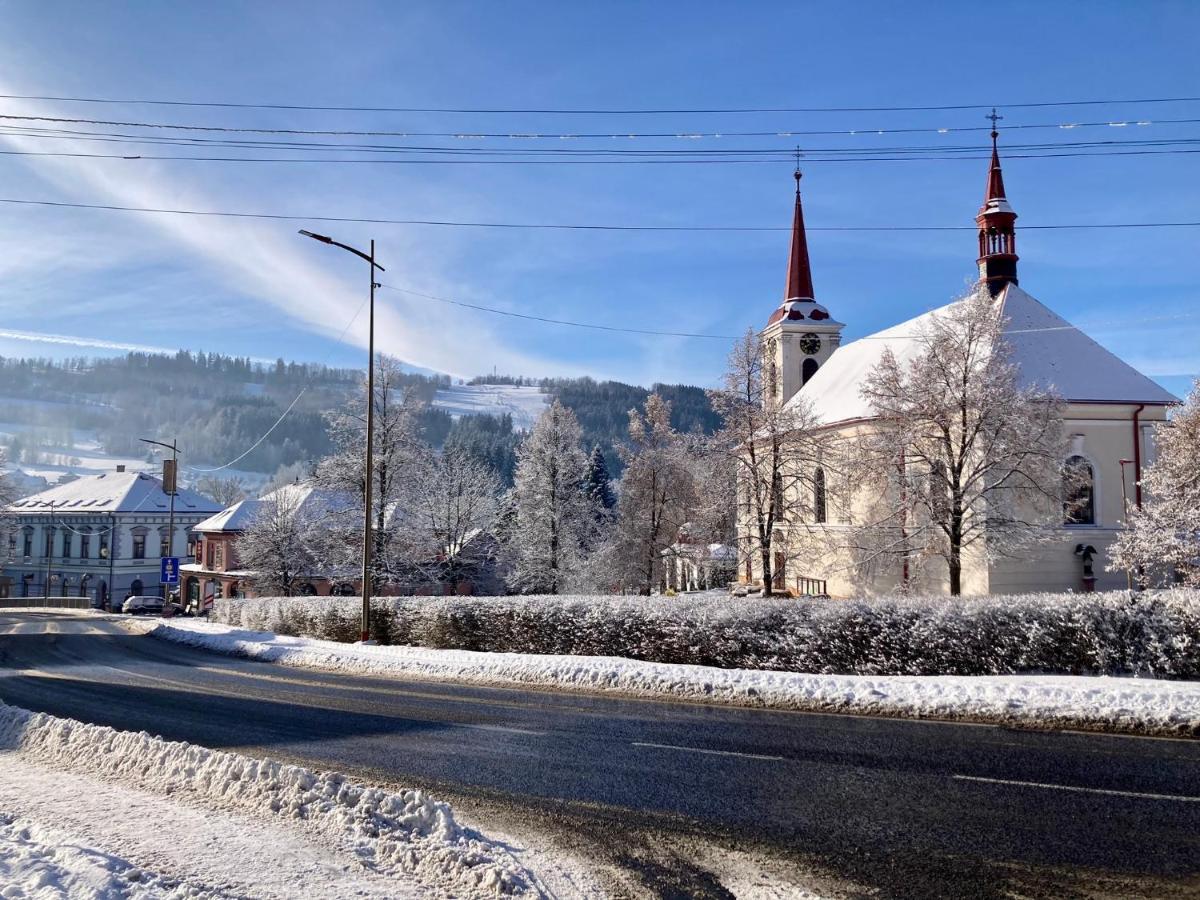 Penzion Breuer Hotel Jablonec nad Jizerou Eksteriør billede